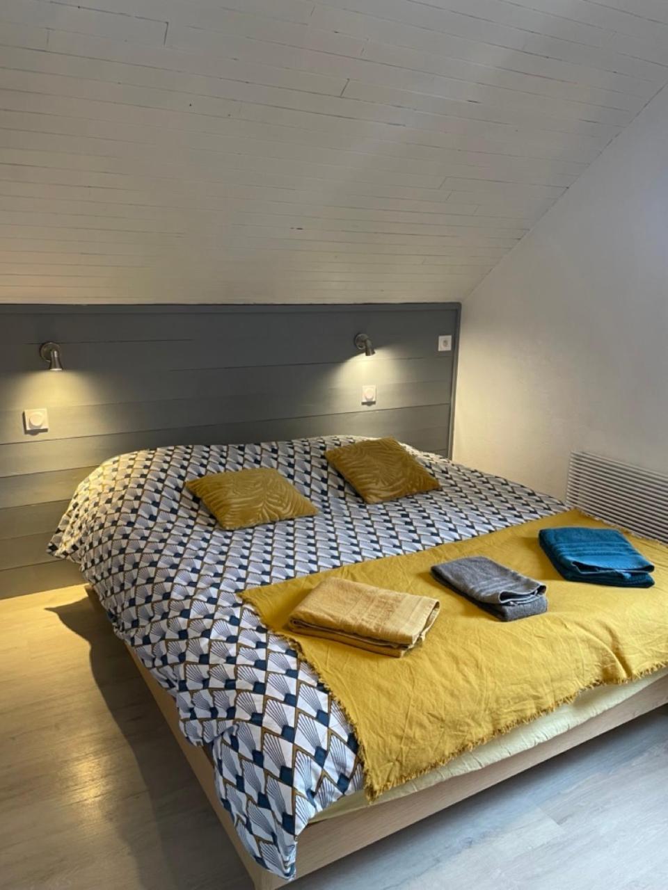Maison L'Aiguille - 2 Appartements, 5 Chambres Et Table D'Hotes Au Pied De La Montagne A La Station De Laye 외부 사진